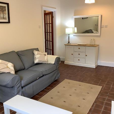 1 - Bed Ground Floor Apartment Tenby Exterior photo
