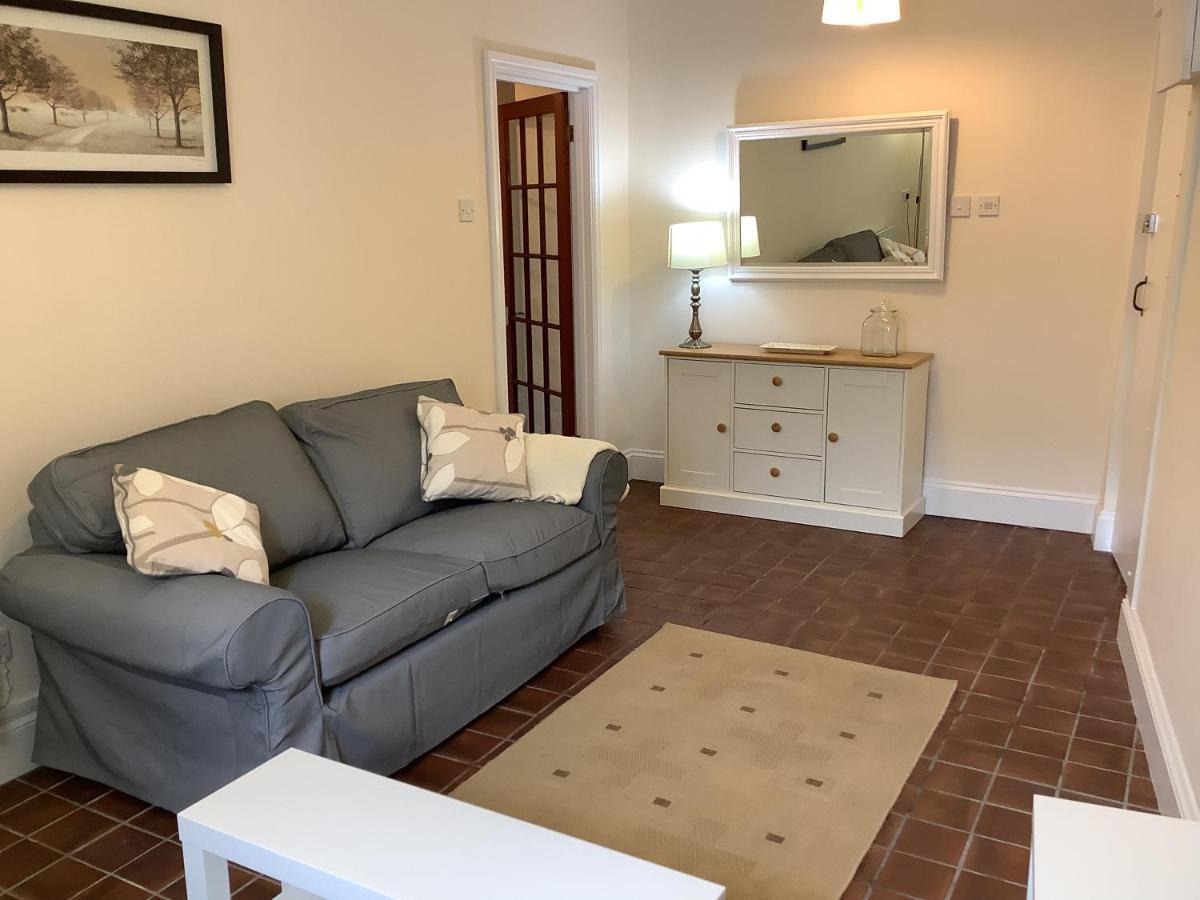 1 - Bed Ground Floor Apartment Tenby Exterior photo